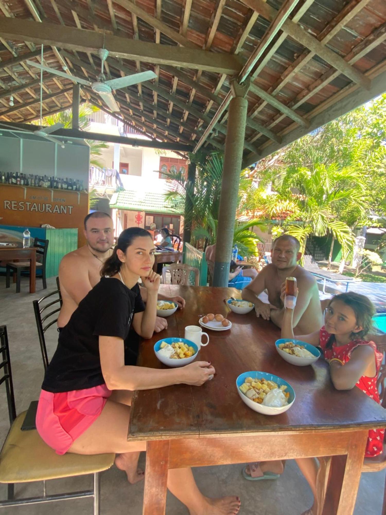 Damith Guest House Unawatuna Exterior foto