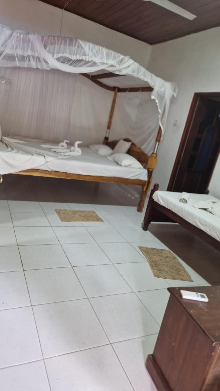 Damith Guest House Unawatuna Exterior foto